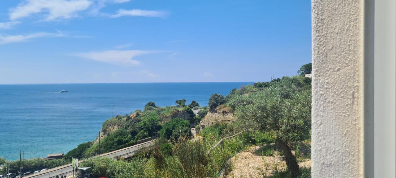 Casa Colomba Sant'Angelo Apartment Sant'Angelo  Екстериор снимка